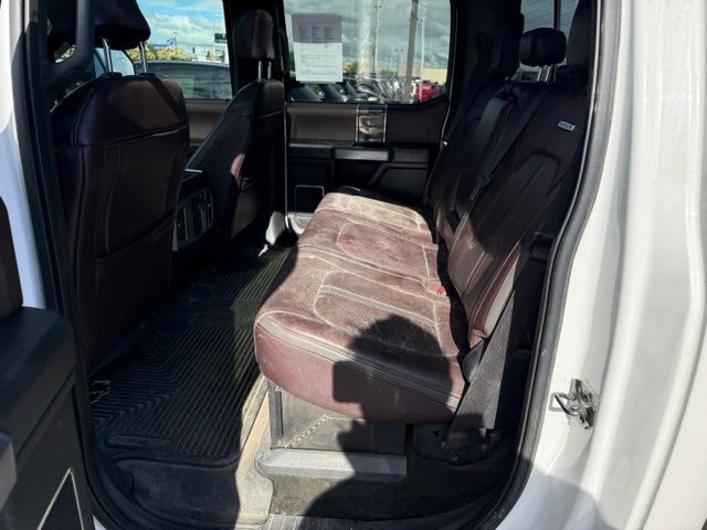 2017 White Ford Super Duty F-350 SRW Platinum 4X4 Truck