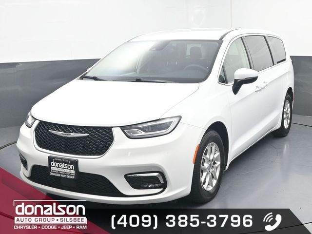 used 2023 Chrysler Pacifica car, priced at $24,653