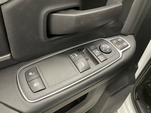 2024 RAM 3500 Tradesman - Photo 35