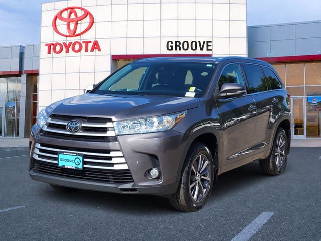Predawn Gray Mica 2018 Toyota Highlander SUV / Crossover All-Wheel Drive 8-Speed Automatic