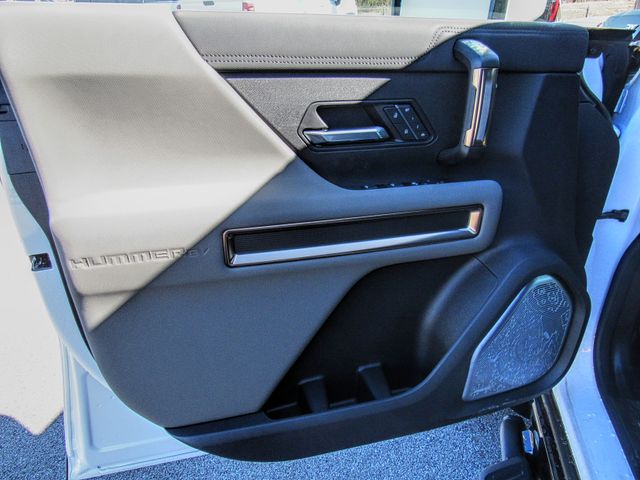 Photo of 2025 GMC Hummer EV Pickup 3X in Dallas, GA - 12,  2025 GMC Hummer EV Pickup 3X:42387