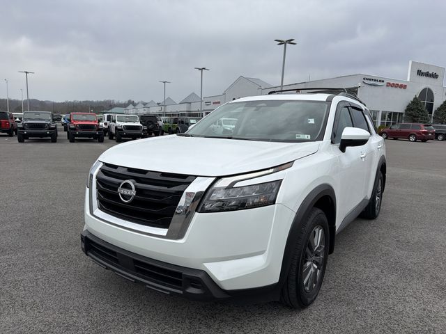 2025 Nissan Pathfinder SV 4WD