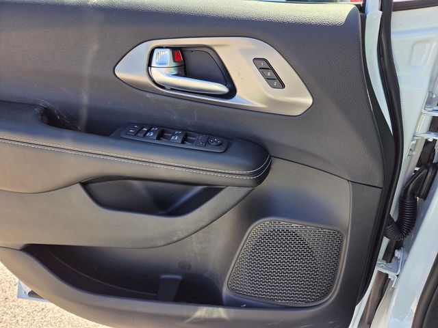 New 2026 White Chrysler Select image 20