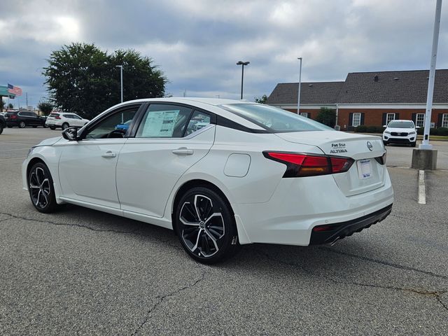 New 2025 White Nissan 2.5 SR image 9