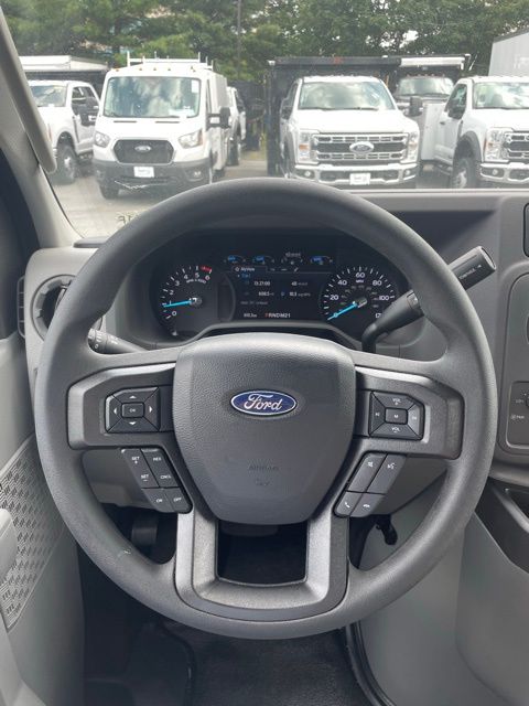 2026 Ford E-Series E-450 SD