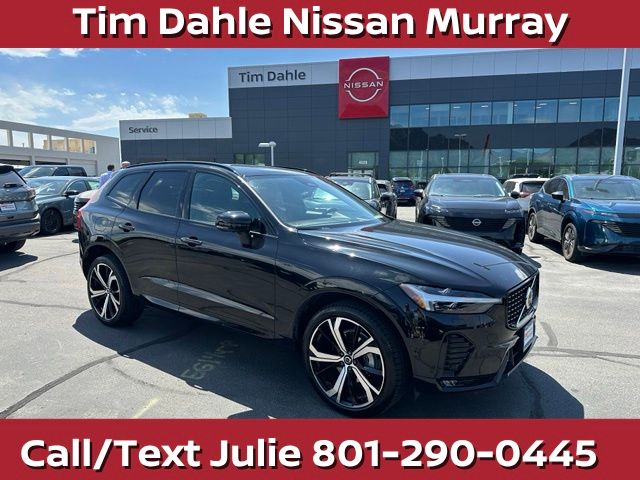  2023 Volvo XC60 B5 Ultimate Dark Theme AWD   