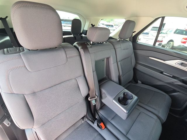 2025 Ford Explorer Active:B02488