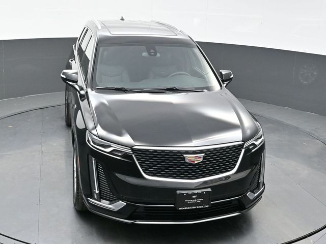 2025 Cadillac XT6 Luxury photo