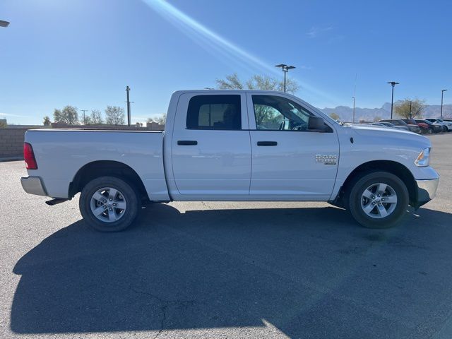 2022 Ram 1500 Classic SLT 3