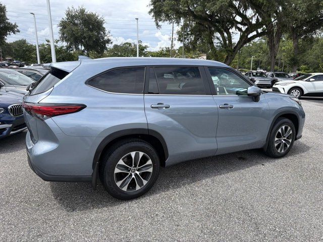 Used 2023 Toyota Highlander SUV
