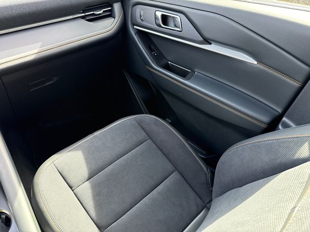 New 2026 White Ford Tremor image 16