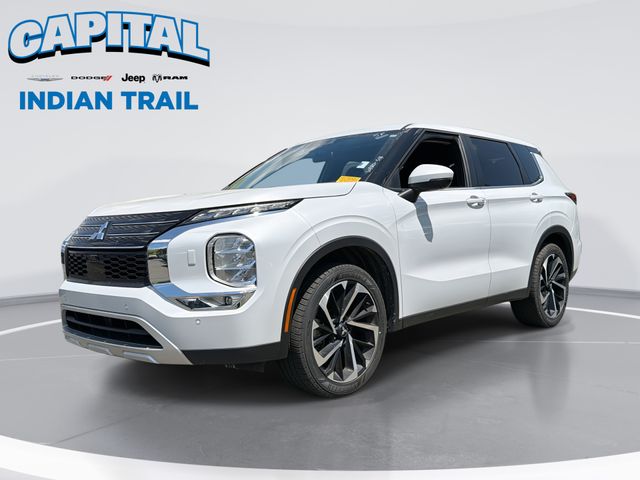 Silver 2024 Mitsubishi Outlander SUV / Crossover Continuously Variable Transmission