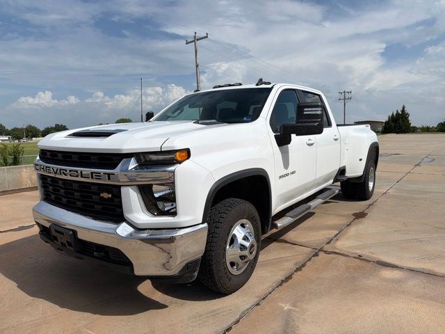 Summit White 2023 Chevrolet Silverado 3500HD Pickup Truck Four-Wheel Drive Automatic