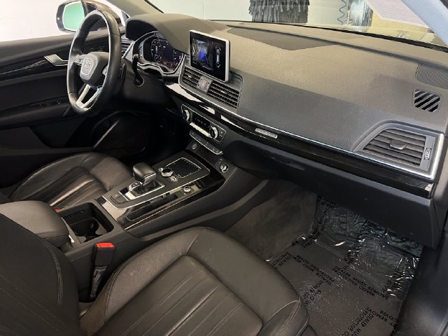 Used 2020 Audi Q5 e SUV