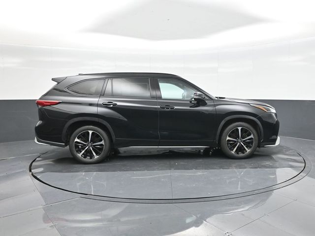 Used 2021 Toyota Highlander SUV