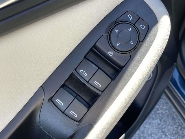 Used 2021 Blue Buick Select image 15