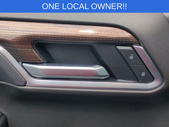 Used 2025 Gray Chevrolet RST image 13