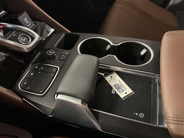 used 2023 Acura MDX car, priced at $39,650