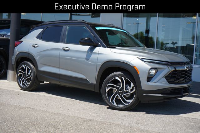 Sterling Gray Metallic 2026 Chevrolet Trailblazer SUV / Crossover Four-Wheel Drive 9-Speed Automatic