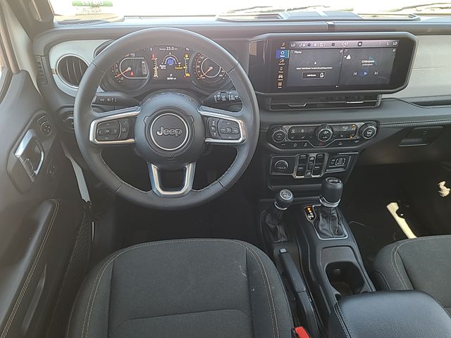 Used 2025 Jeep Wrangler SUV