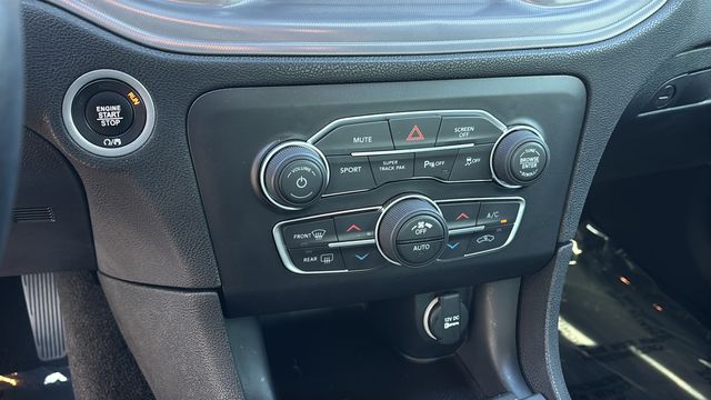 Used 2023 Red Dodge SXT image 31