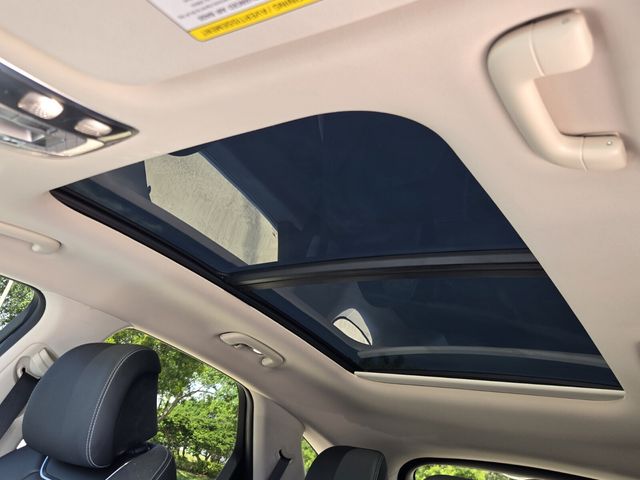 2024 Genesis Gv70 - $38,990