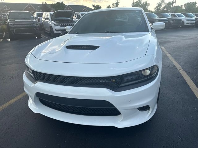 Used 2017 White Knuckle Clearcoat Dodge R/T Scat Pack image 5