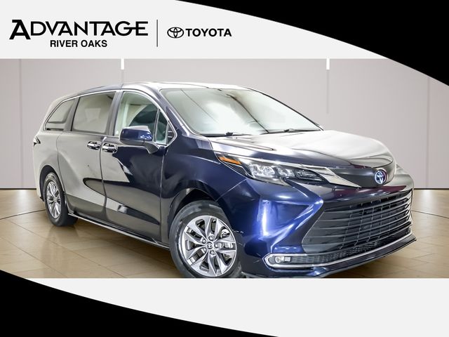 2024 Toyota Sienna XLE 7-Passenger AWD
