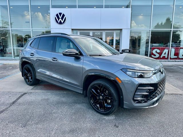 Platinum Gray Metallic 2025 Volkswagen Tiguan SUV / Crossover All-Wheel Drive 8-Speed Automatic