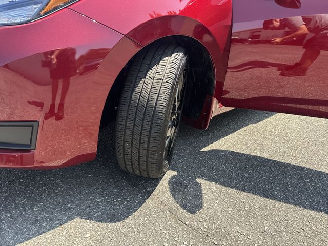 Used 2025 Red Nissan 1.6 SR image 30
