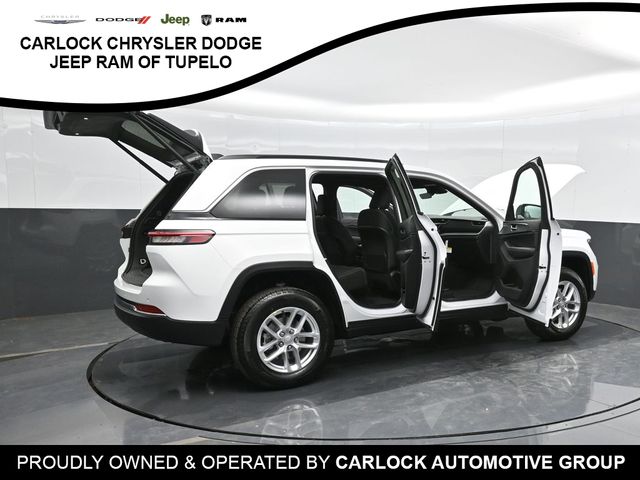 2025 Jeep Grand Cherokee Laredo 45