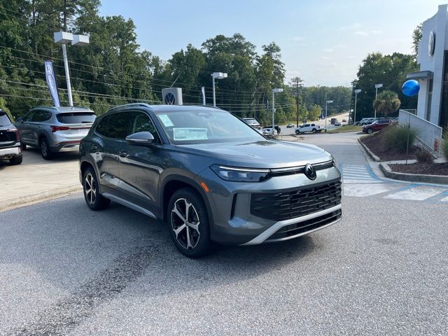 Platinum Gray Metallic 2026 Volkswagen Tiguan SUV / Crossover Front-Wheel Drive 8-Speed Automatic