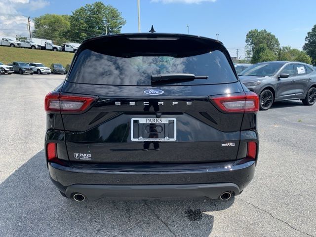 2024 Ford Escape ST-Line 4