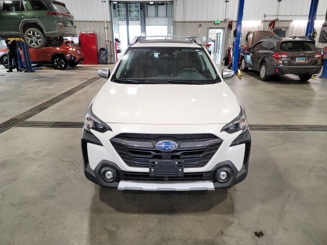 2024 Crystal White Pearl Subaru Outback Touring AWD SUV