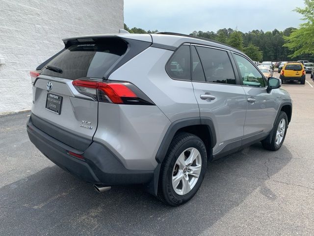 2021 Toyota RAV4 Hybrid XLE photo