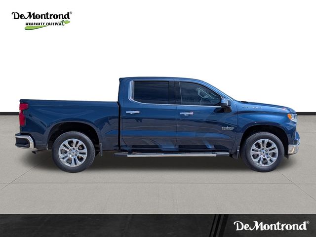 Used 2022 Blue Chevrolet LTZ image 4