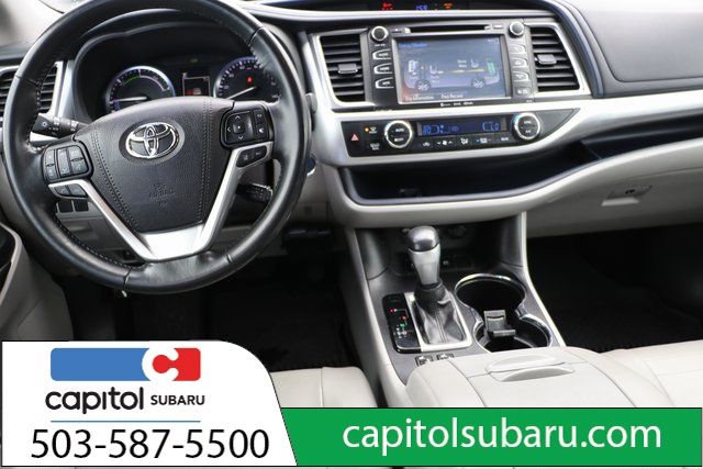 2017 Toyota Highlander Hybrid XLE 4