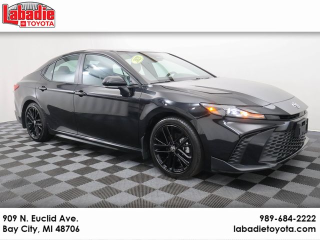 2025 Toyota Camry SE FWD