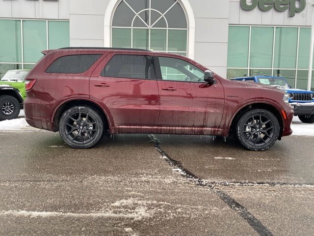 2026 Dodge Durango GT HEMI V8 - Octane Red Pearlcoat exterior view 4