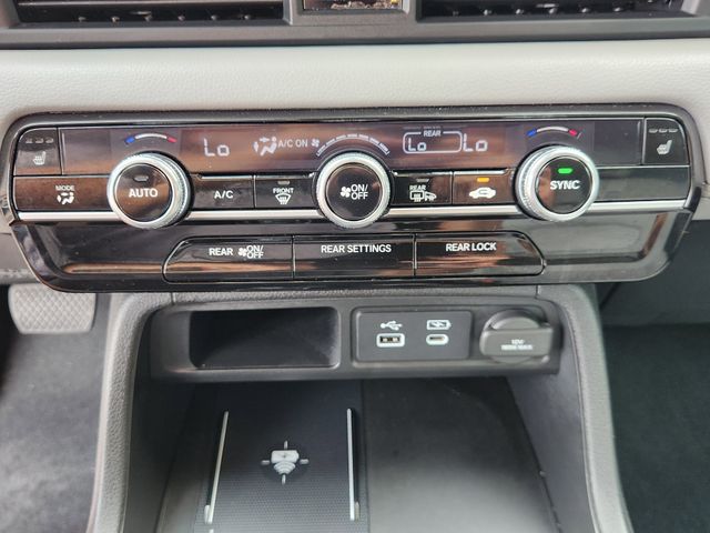 2025 Honda Pilot Touring  at Community Honda