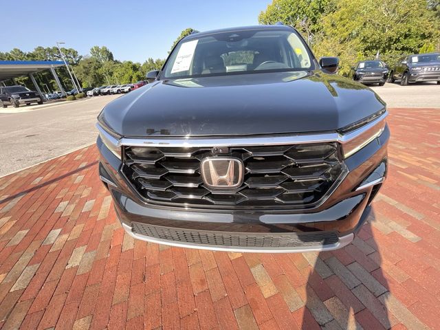 Used 2025 Honda Pilot SUV