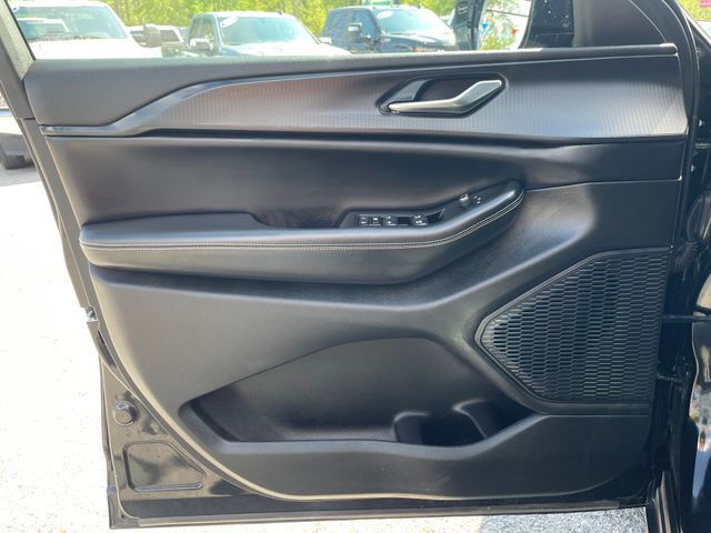 2023 Jeep Grand Cherokee Altitude X - Diamond Black exterior view 9
