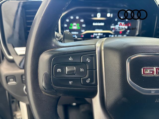 Used 2022 White GMC SLT image 23