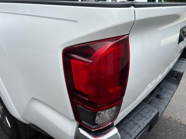 2019 Toyota Tacoma SR5 18