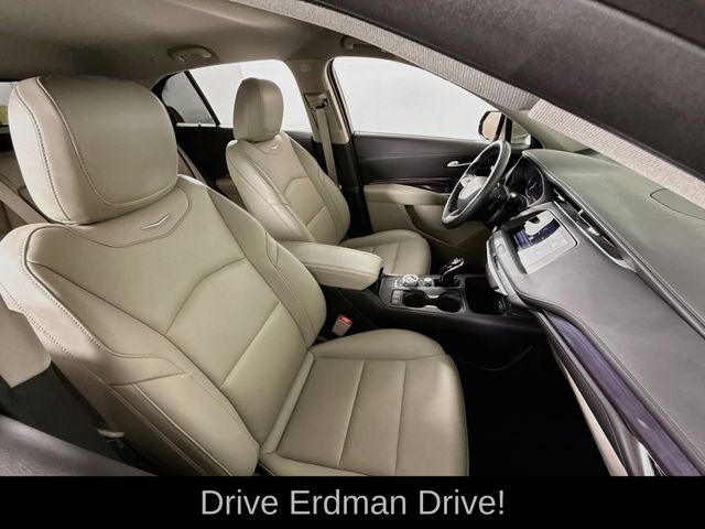Used 2022 Cadillac XT4 SUV