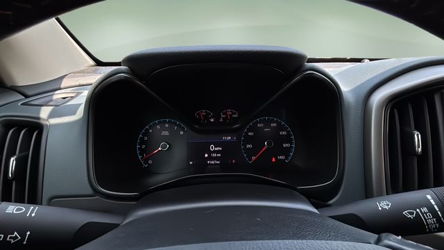 Used 2022 Gray Chevrolet Z71 image 16