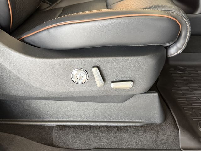 Used 2025 Lincoln Navigator SUV