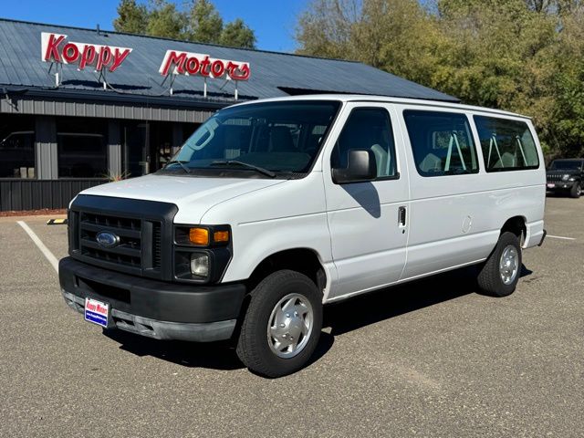 2010 Ford E-Series E-350 XL Super Duty Passenger Van