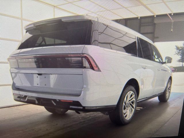 Used 2025 Lincoln Navigator Reserve L with VIN 5LMJJ3LG6SEL09885 for sale in Kansas City