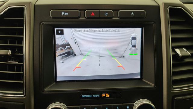 2019 Ford Expedition XLT Red at Autostrade